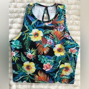 Decree Active Crop Top